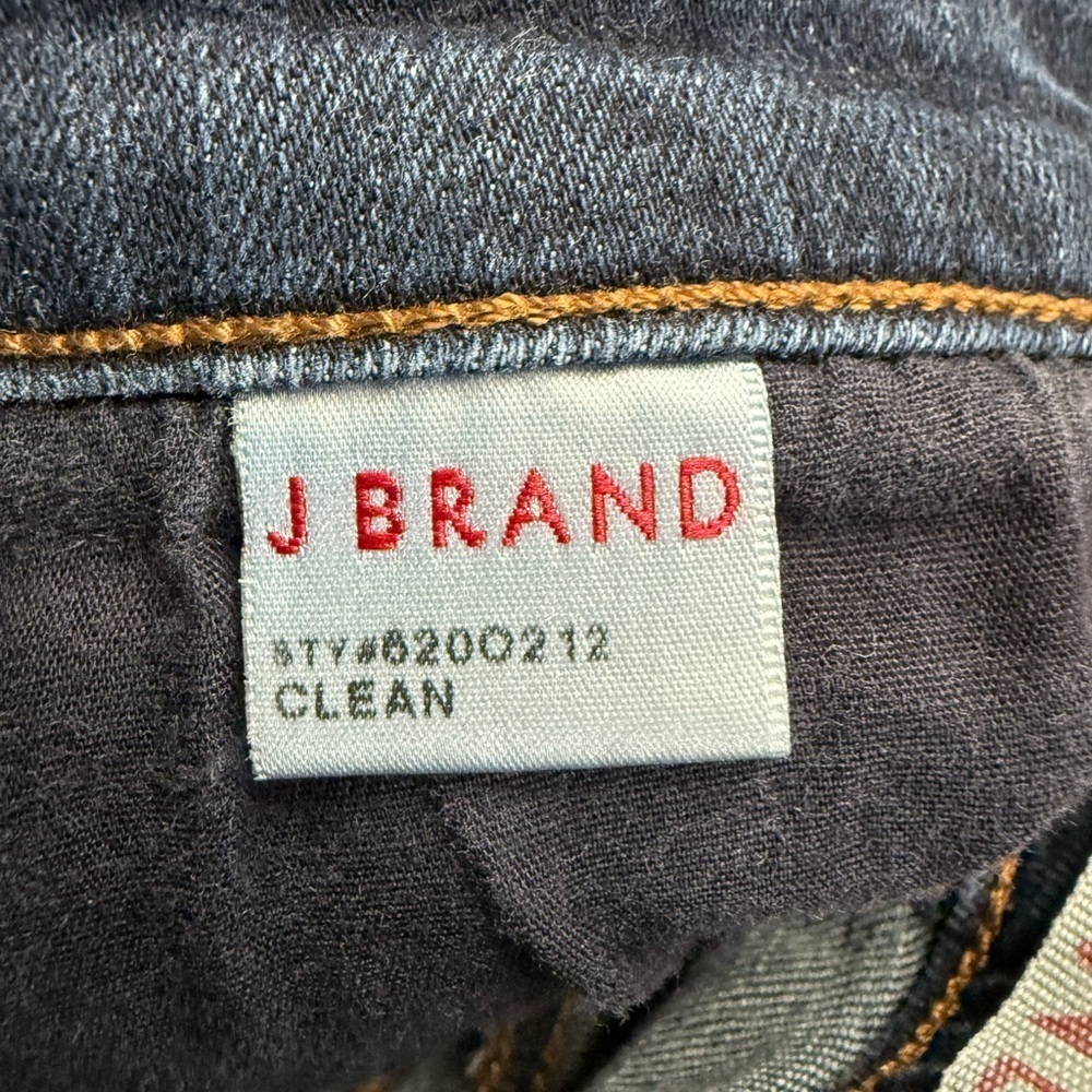 J Brand Dark Women Jeans Size 26 Blue Dark Wash Mid-Rise Straight Leg CLEAN - Picture 4 of 6